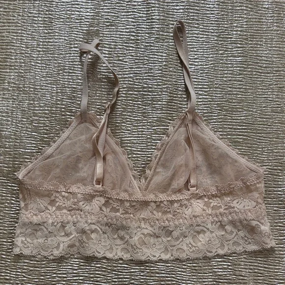 Lace Bralette in Nude Pink - Picture 4 of 4
